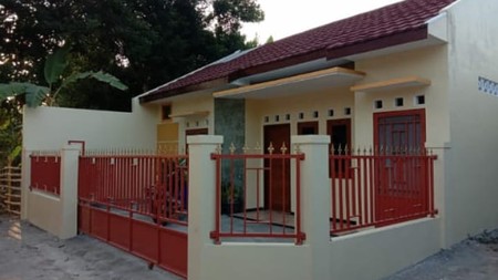 RUMAH BARU SIAP HUNI, DI COKROBEDOG, GODEAN, SLEMAN