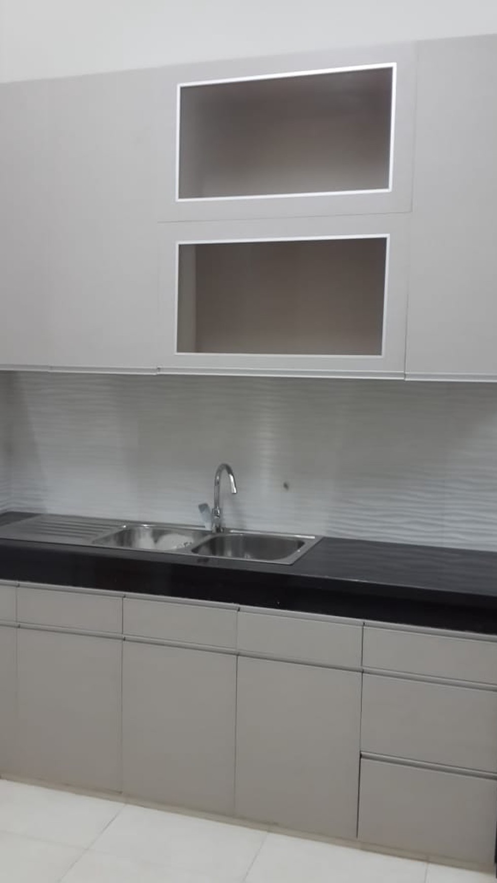 Rumah 3 Lantai di Pondok Indah, Jakarta Selatan