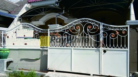 Rumah SHM 1.5 lantai ploso timur