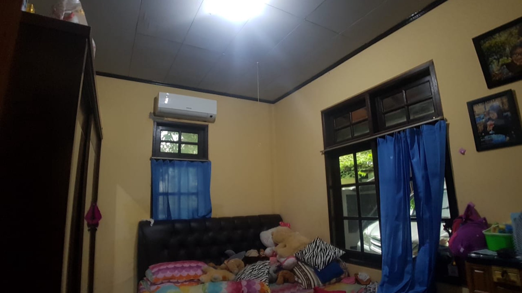 Rumah Dengan Kios, Lokasi Pinggir Jalan Raya @Pondok Aren