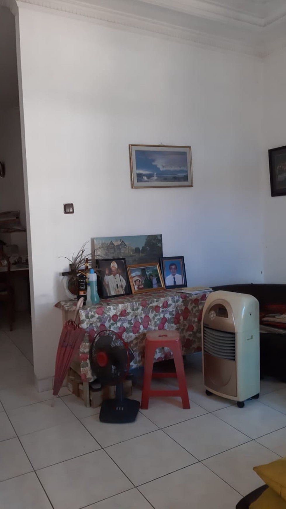 Rumah Lokasi Strategis Dekat Bintaro Jaya @Pondok Karya, Pondok Aren