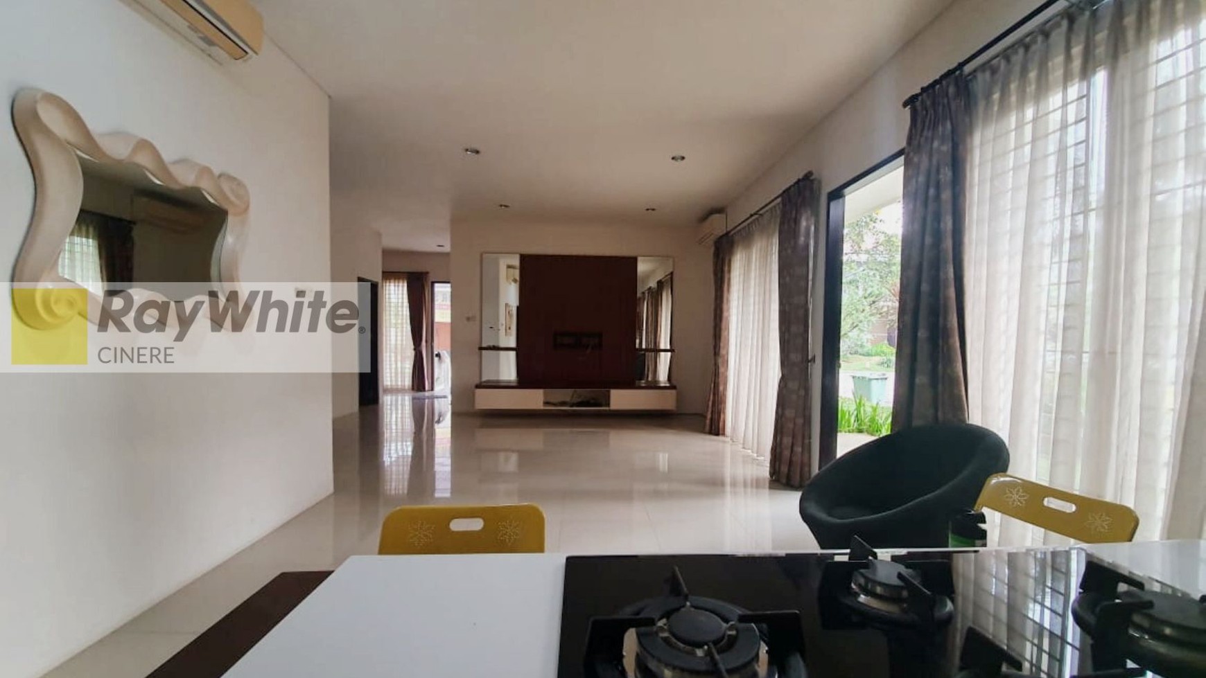 Rumah bagus harga terbaik dalam town house terkenal di Pondok Labu