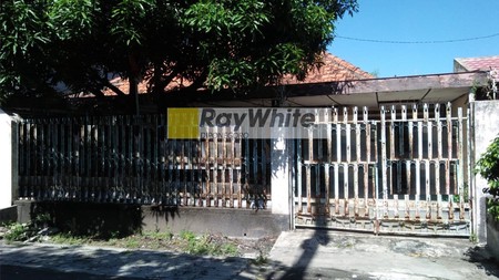 Rumah hitung tanah jalan cipunegara