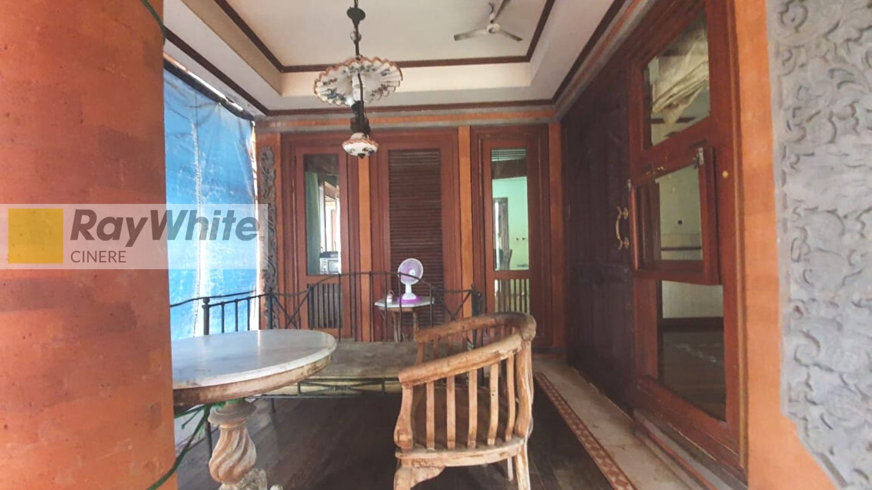 Rumah asri design mediteranian style di Lebak Bulus Jakarta Selatan
