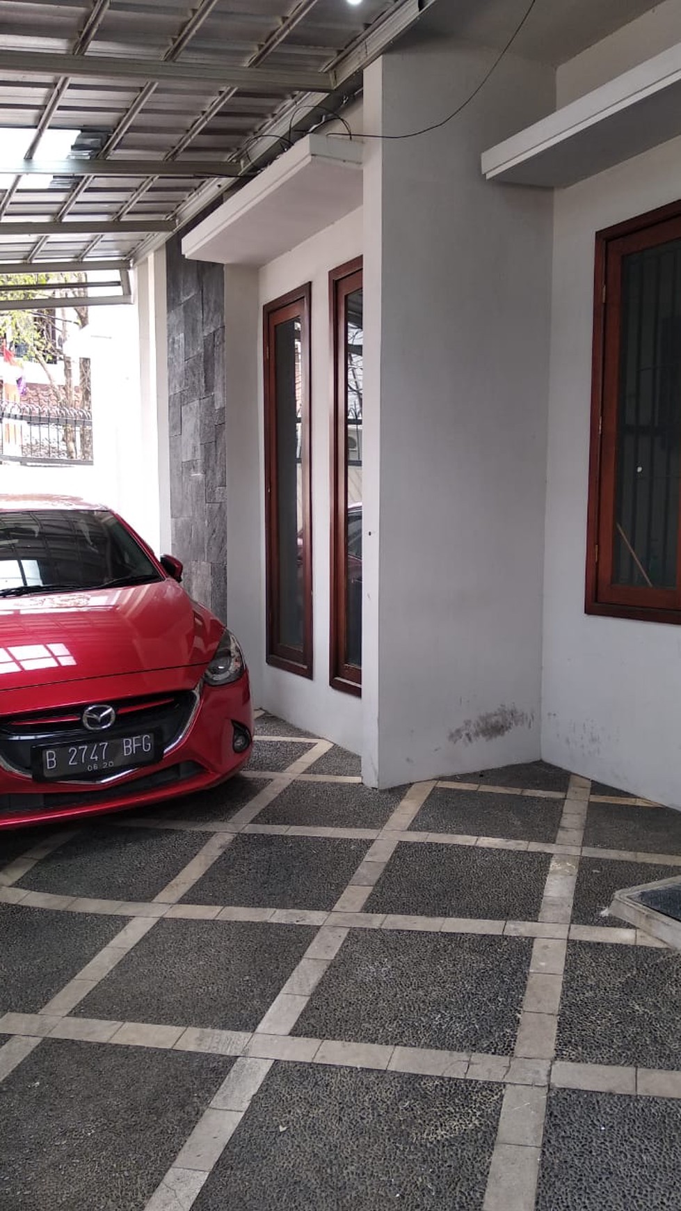 Rumah Dijual / Di Sewa, Jl. Bambu Kuning, Kby Baru