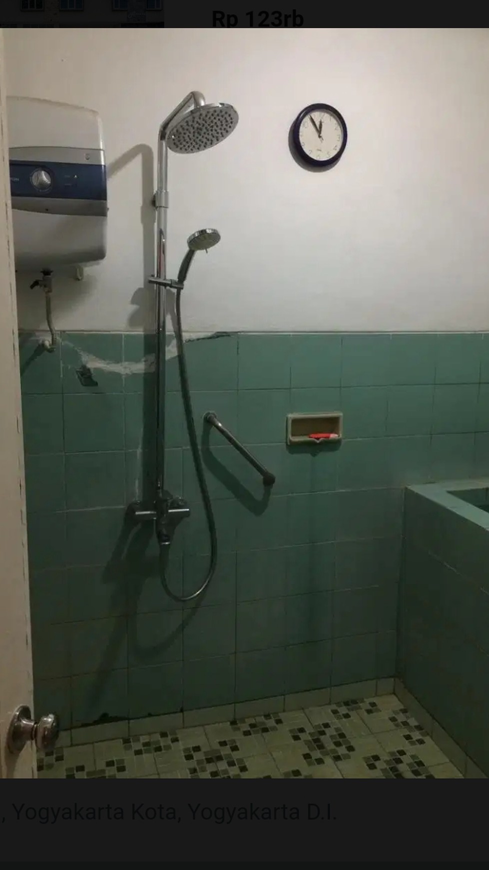 RUMAH CANTIK 4 KAMAR TIDUR, DI DAERAH MANTRIJERON, YOGYAKARTA