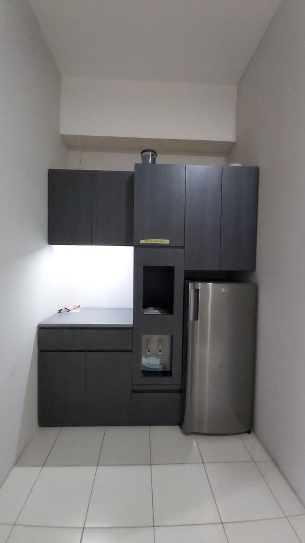 Ruko di Cinere One Commercial Park, Siap Huni, Semi Furnished