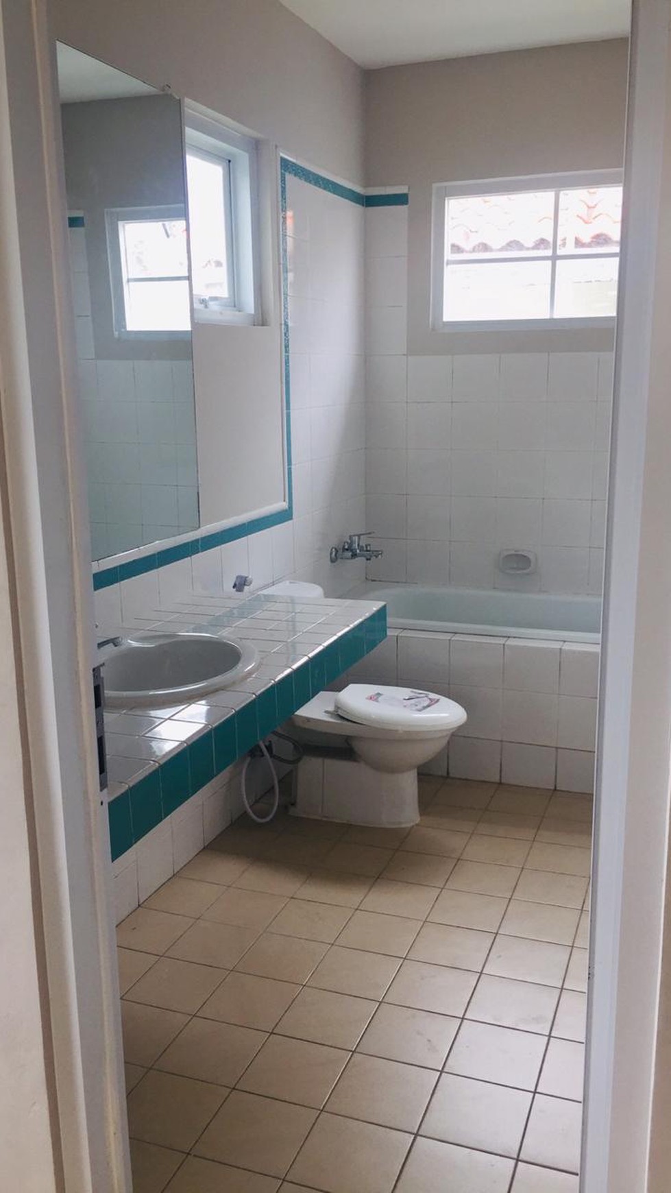 Disewakan Rumah di Taman Imam Bonjol - Lippo Karawaci Tangerang