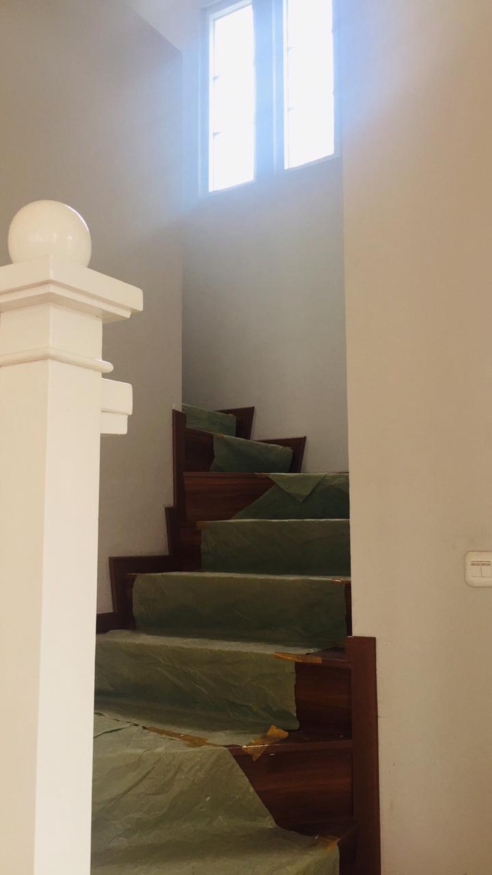 Disewakan Rumah di Taman Imam Bonjol - Lippo Karawaci Tangerang