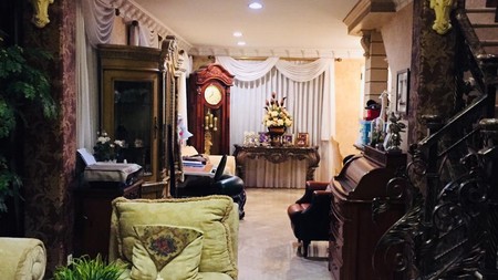 Disewakan rumah di telaga biru cluster Mediteranian - Lippo Karawaci Tangerang