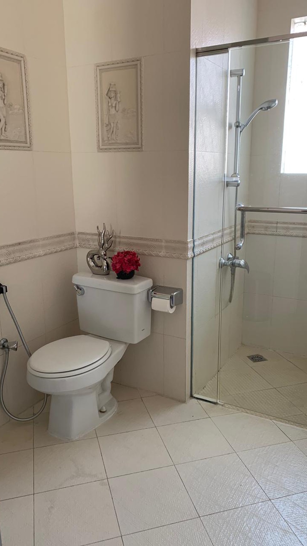 Disewakan rumah di telaga biru cluster Mediteranian - Lippo Karawaci Tangerang