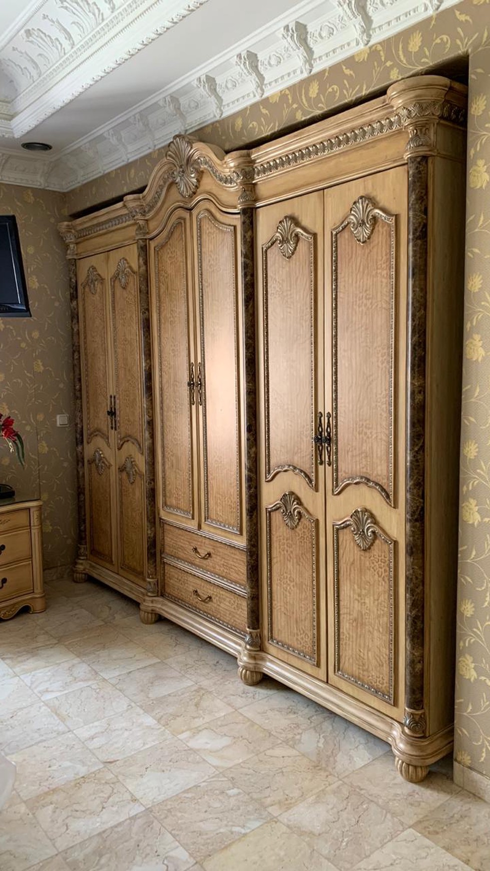 Disewakan rumah di telaga biru cluster Mediteranian - Lippo Karawaci Tangerang