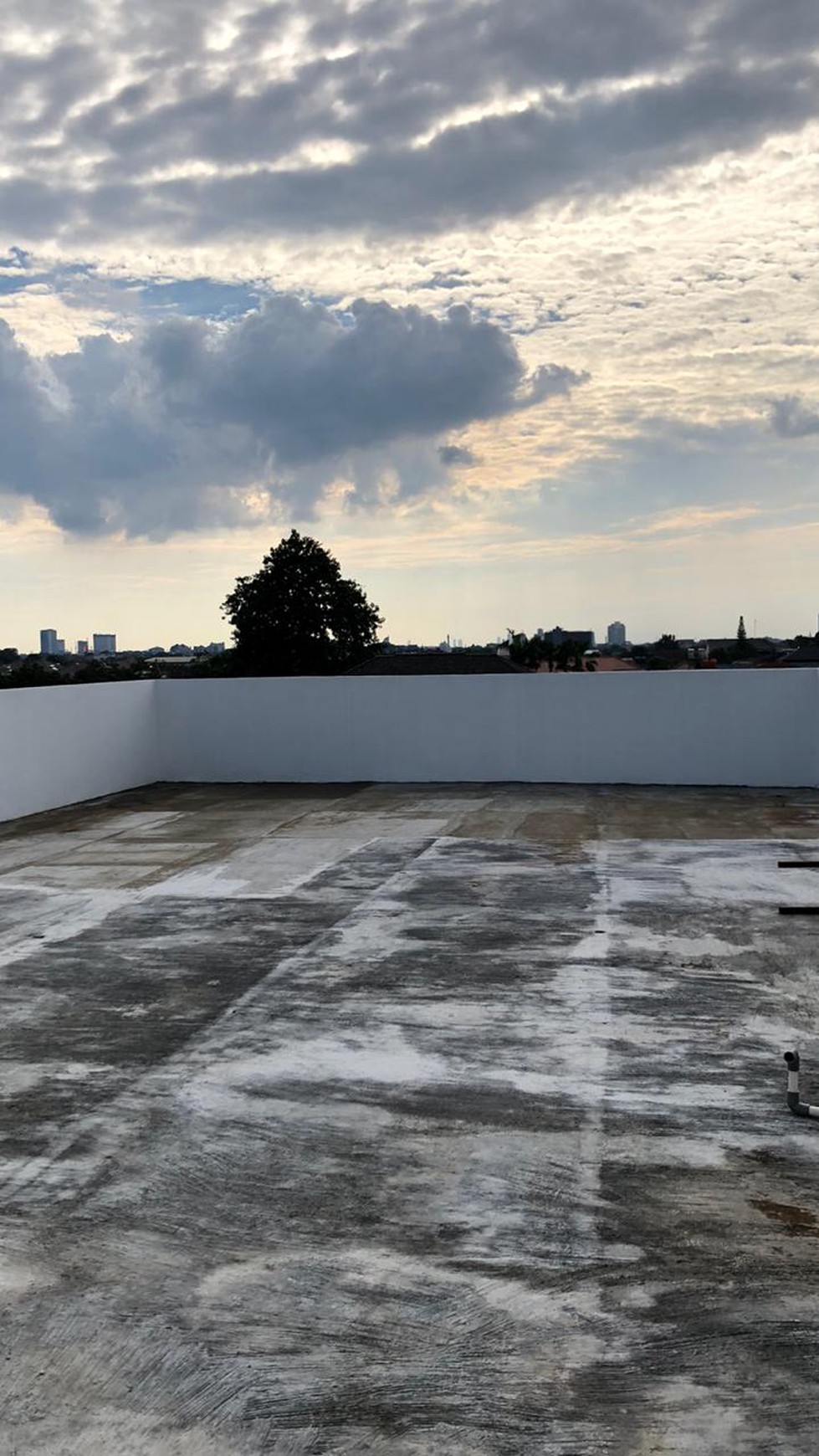 Dijual gedung baru di ampera, kemang jaksel