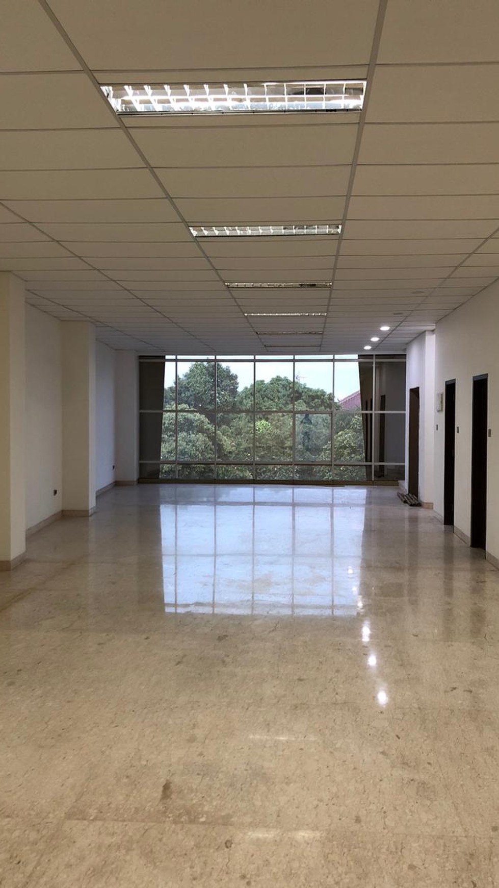 Dijual gedung baru di ampera, kemang jaksel
