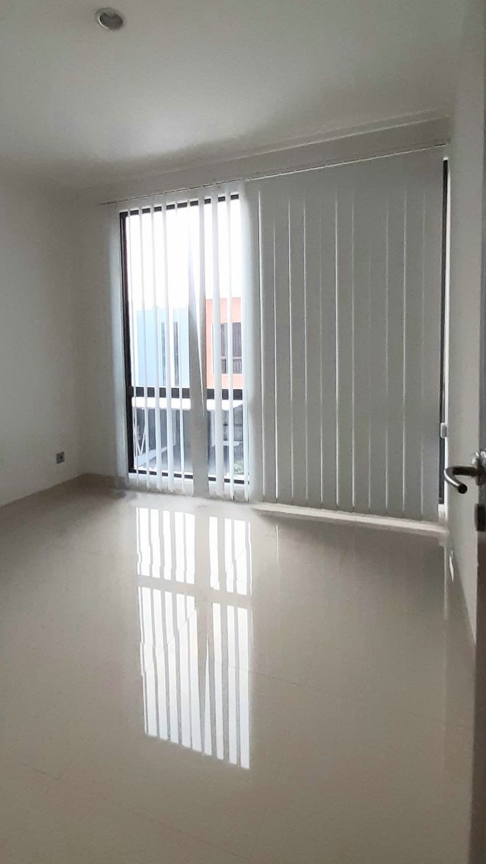 Rumah Cantiq Minimalis Luas 72m Harga 65Jt/Thn di Kebayoran Harmony Bintaro Jaya