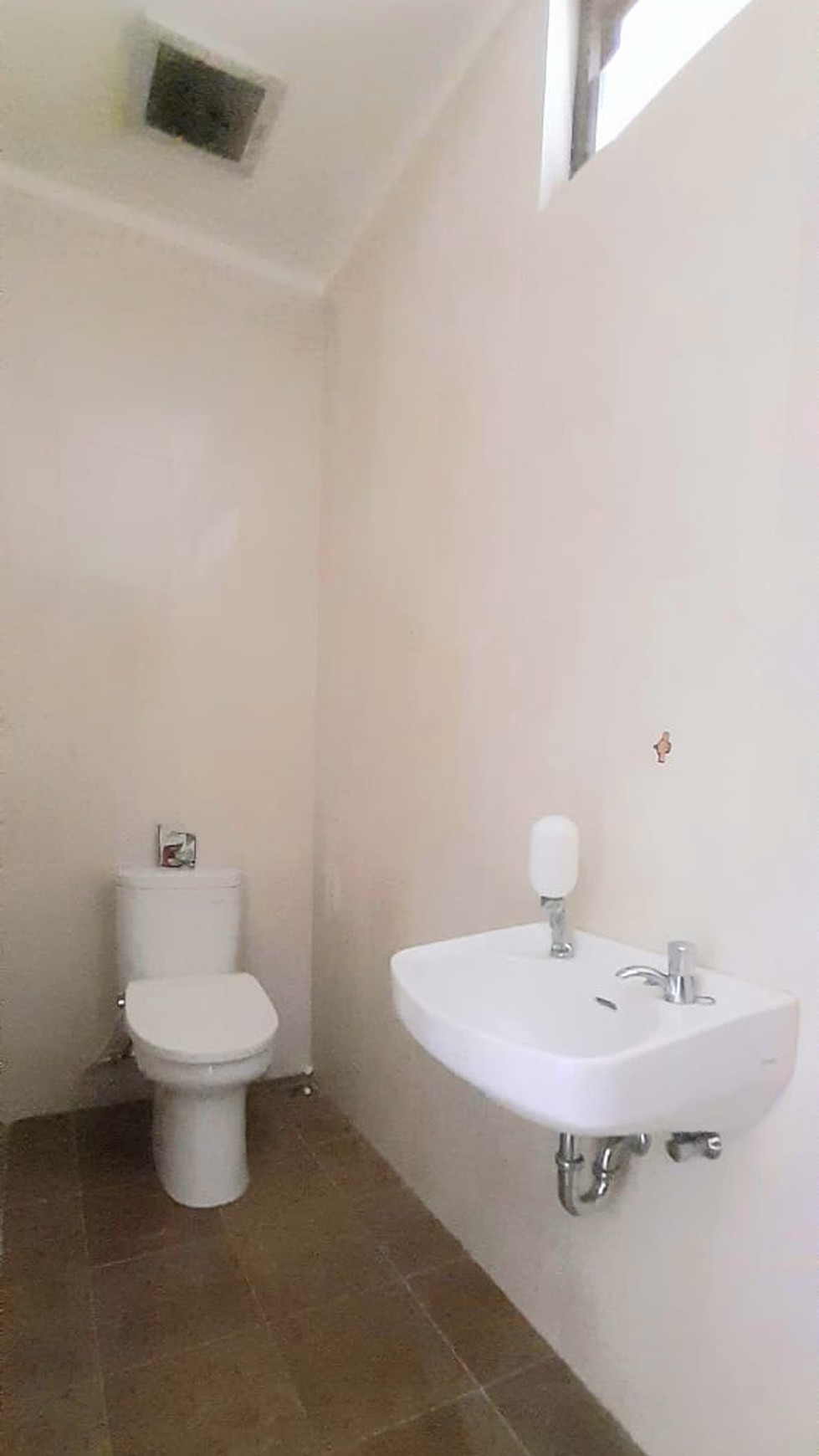 Rumah Cantiq Minimalis Luas 72m Harga 65Jt/Thn di Kebayoran Harmony Bintaro Jaya