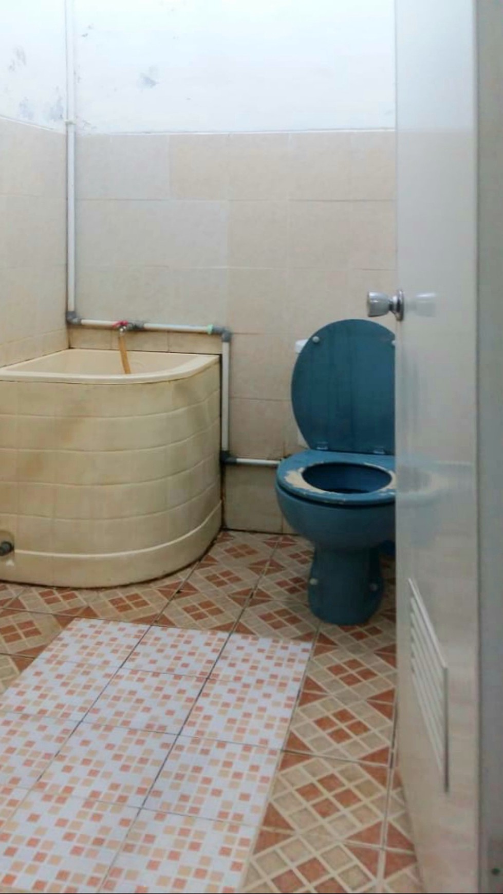 Rumah mungil minimalis di Pamulang Luas 70m harga 550 Jt nego sampai DEAL