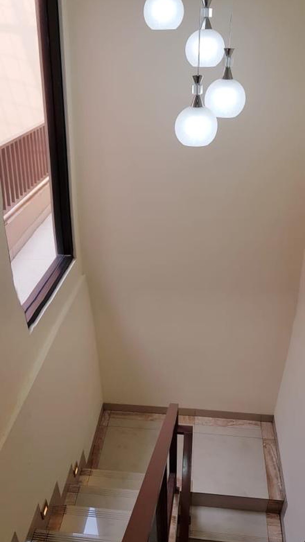 Jual Rumah Bagus Rempoa Veteran Jakarta Selatan
