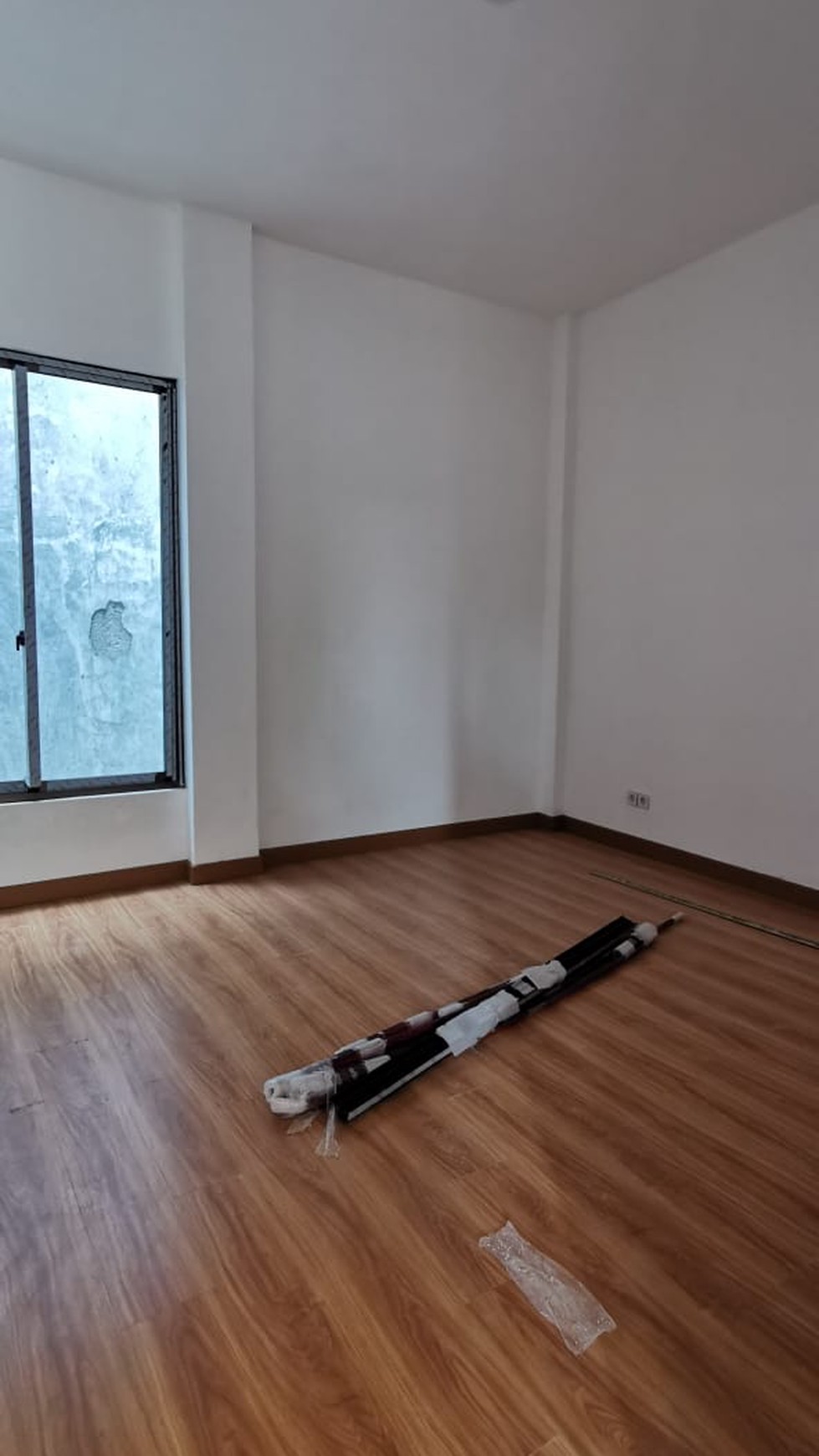 Rumah Dengan Lay Out dan Exterior Elegan, dan Strategis @Perum Kavling DPRD DKI, Cibubur