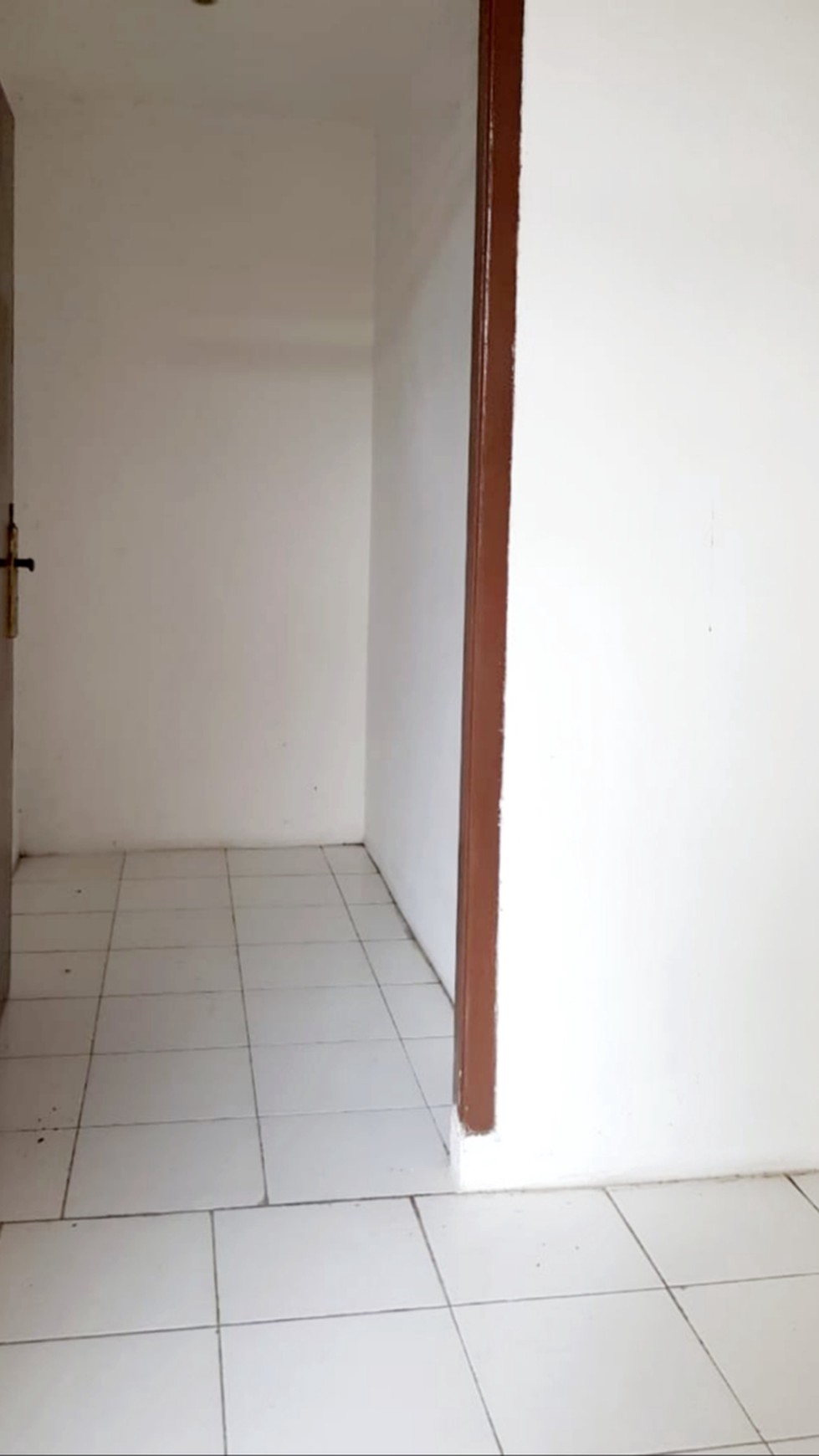 Jual Cepat!!! Rumah Lama Hitung Tanah di Jakarta Pusat Luas 187m Turun Harga 3,8M jadi 2,5M, MURAH!!!