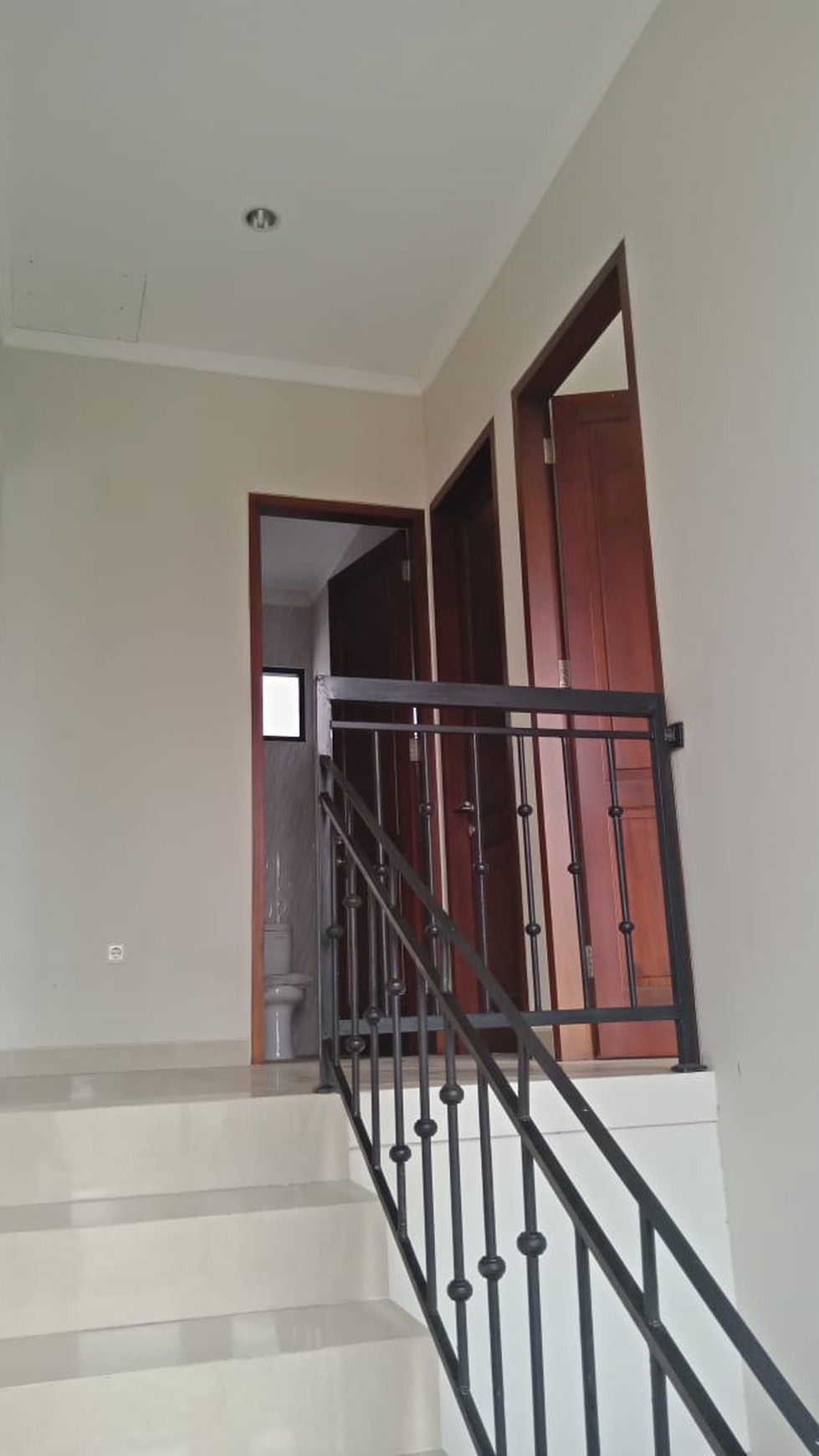 Dijual Brand New American Classis Sangat urah dan Siap Huni