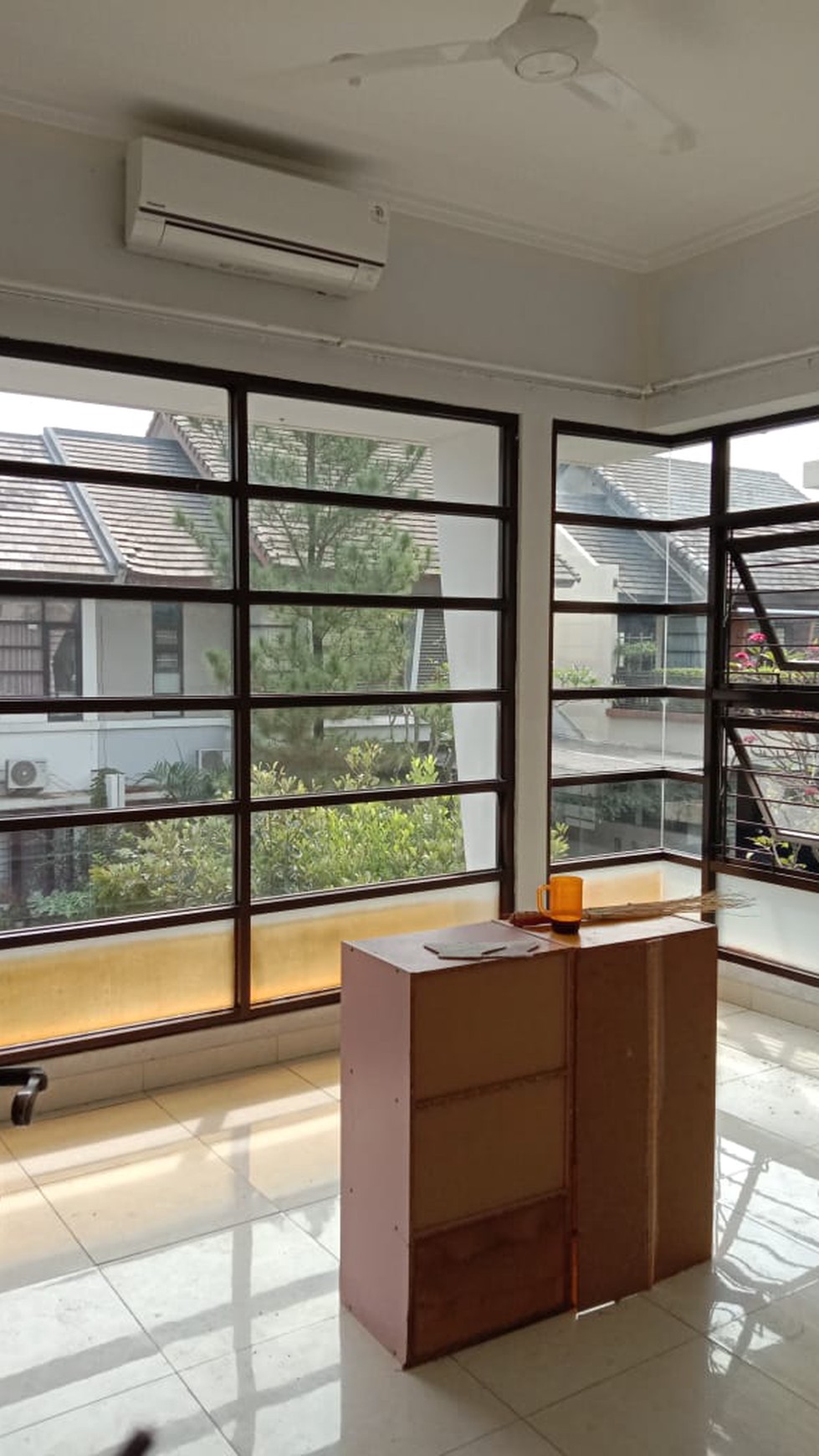 Rumah Minimalis, Dalam Cluster, dan Hunian Nyaman @Emerald Residence, Bintaro