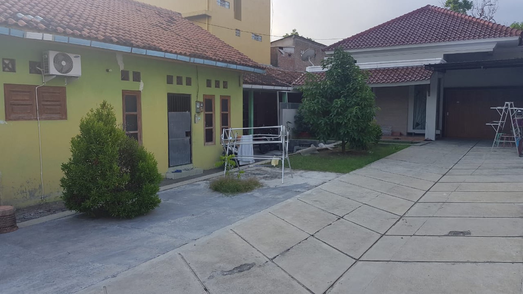 RUMAH SEMI FURNISH DI REJOWINANGUN DEKAT GEMBIRALOKA ZOO
