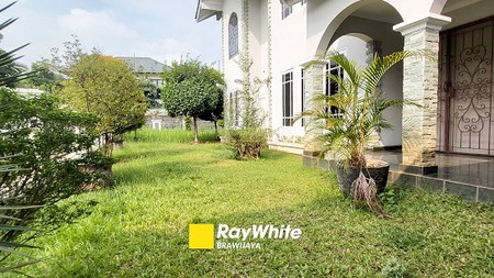 Rumah di Lebak Bulus, Dalam Kompleks Vila Delima, Lokasi Strategis, Semi Furnished, 5 Bedrooms
