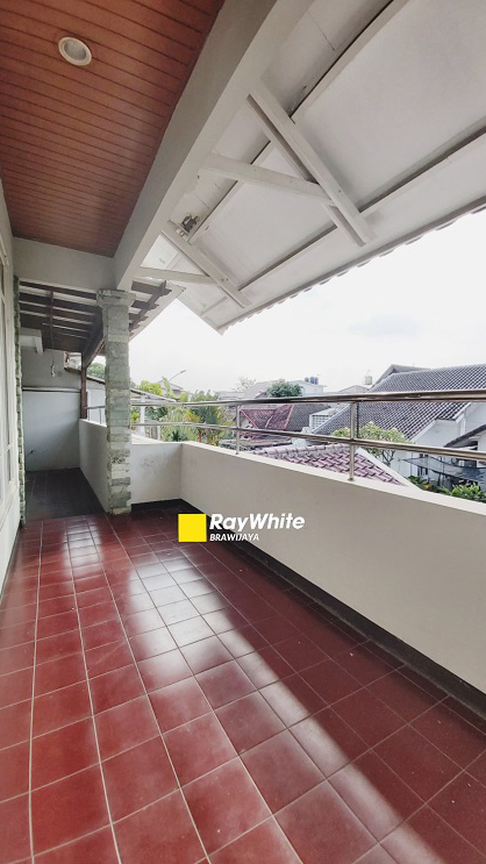 Rumah di Vila Delima, Lebak Bulus, Di hoek, Semi Furnished, 5 Bedrooms