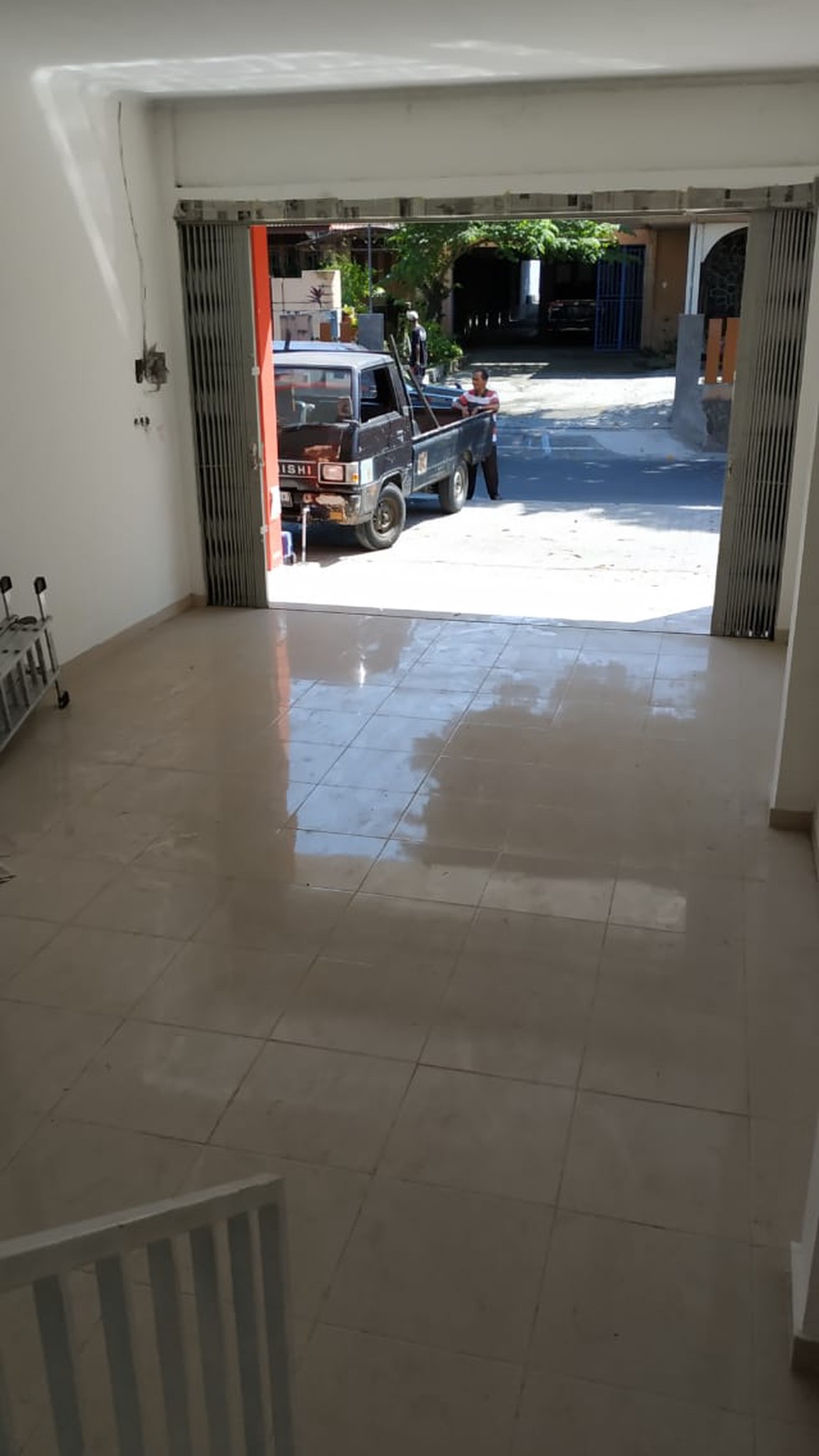 RUKO 2 LANTAI COCOK UNTUK USAHA, DI JL ARIMBI, SOKOWATEN