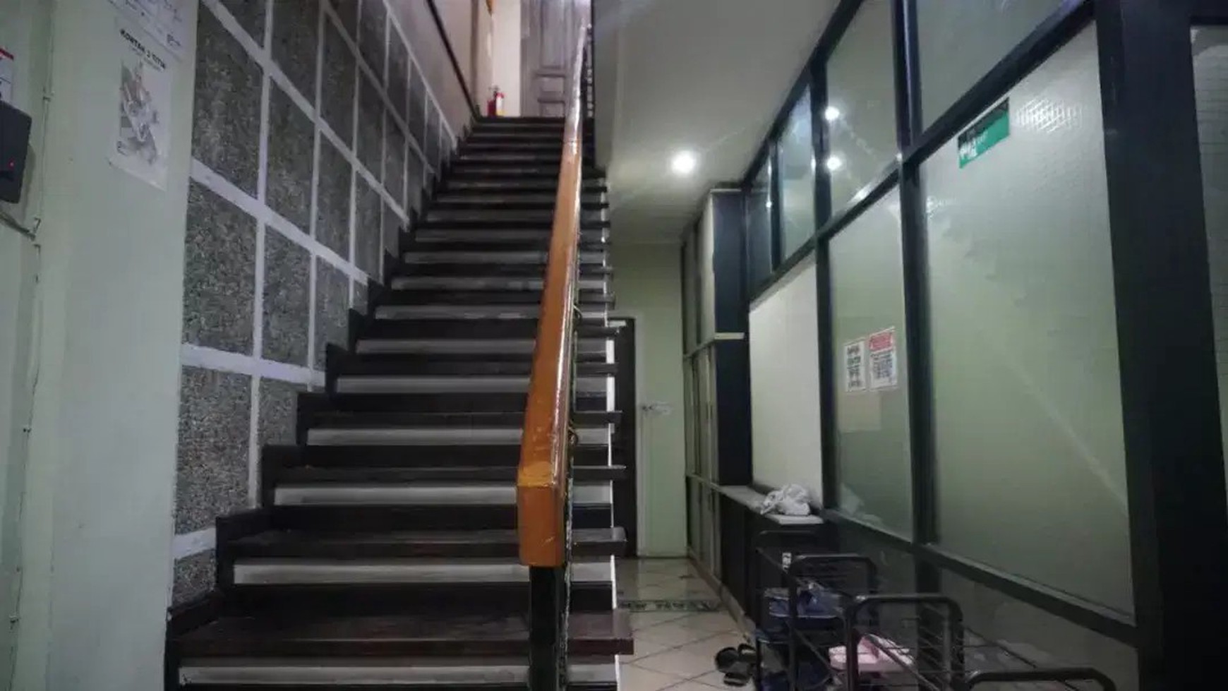 Ruko Bisnis Bisa Dijadikan Knator Di Gandaria