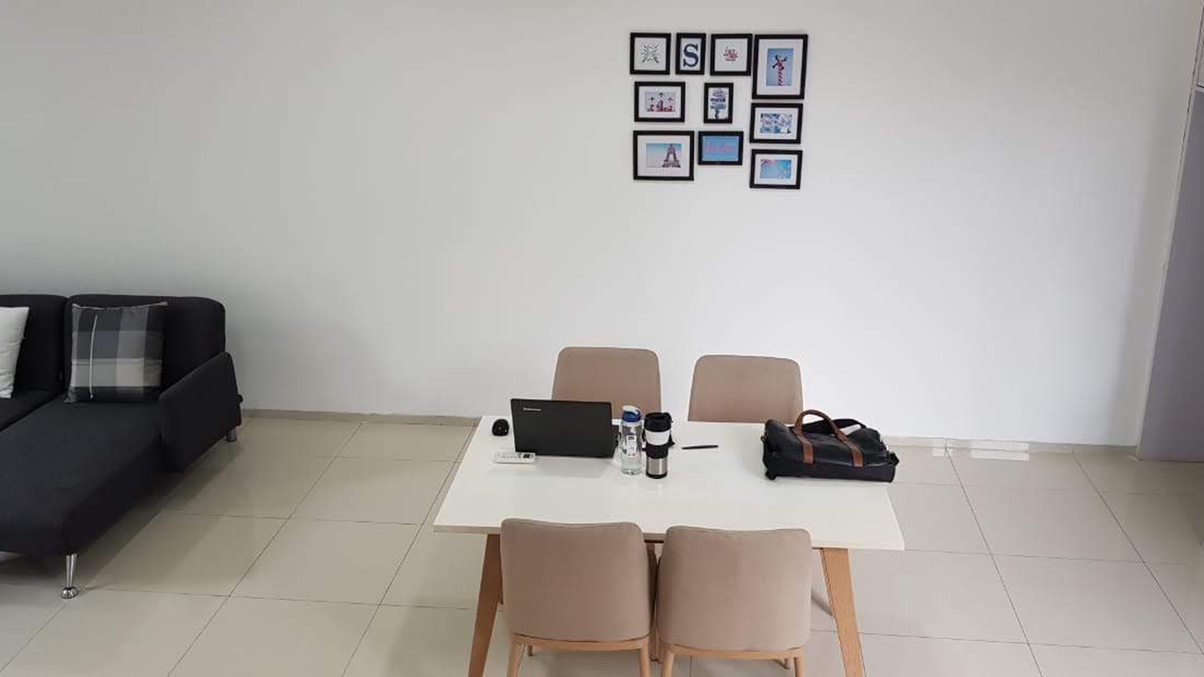 Sewa Rumah Town House semi furnish dekat Area Kemang/ Antasari / Cilandak