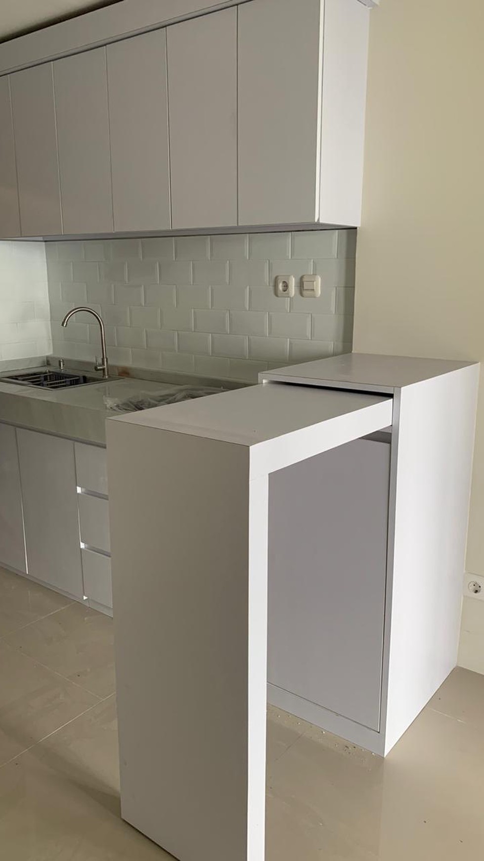 Apartemen Siap Huni dengan harga murah 1 bedroom di The Breeze, Bintaro