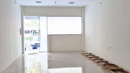 Ruko Disewa Boulevard Utara Raya, Luas 4,5x15m2