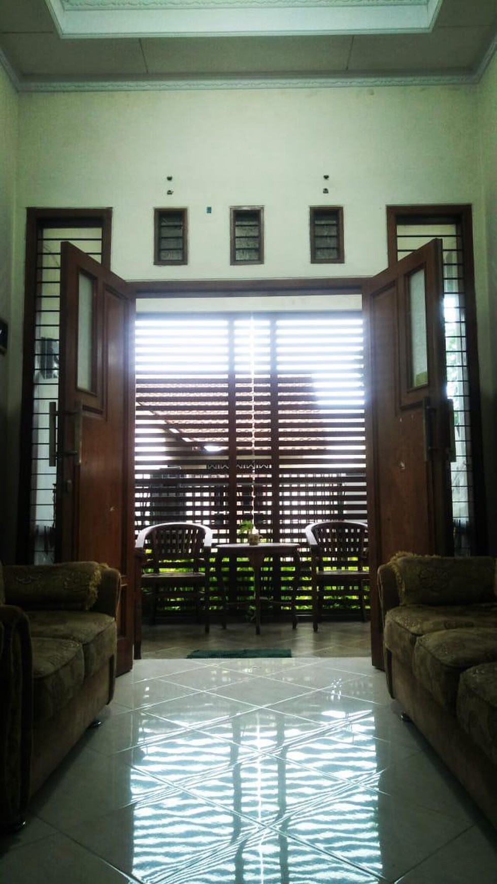RUMAH CANTIK DI DAERAH MEIJING, AMBARKETAWANG