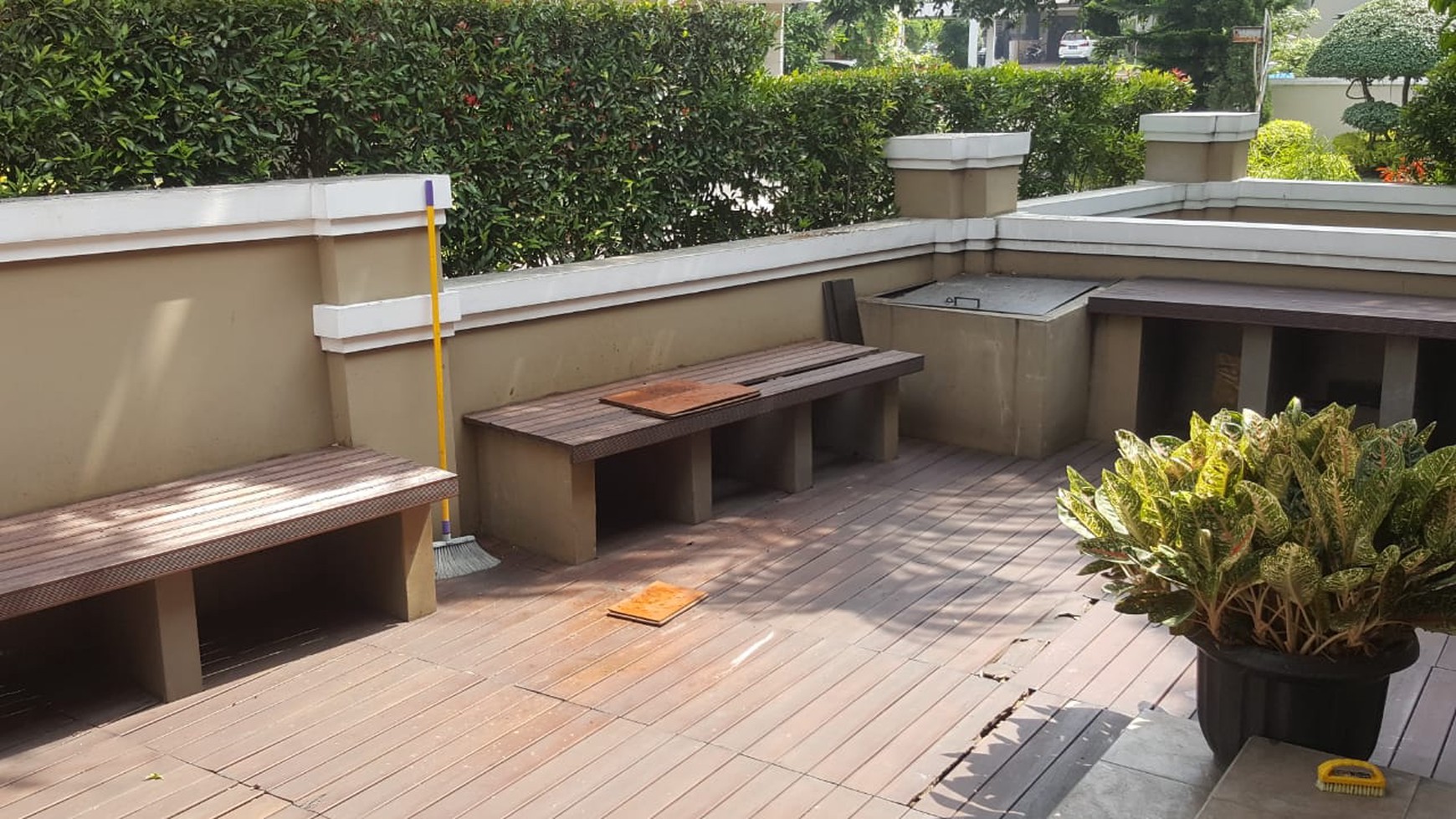 Rumah Cantik, siap huni, dilingkungan  tenang dalam Cluster excusive  Bintaro Jaya  Sektor 9