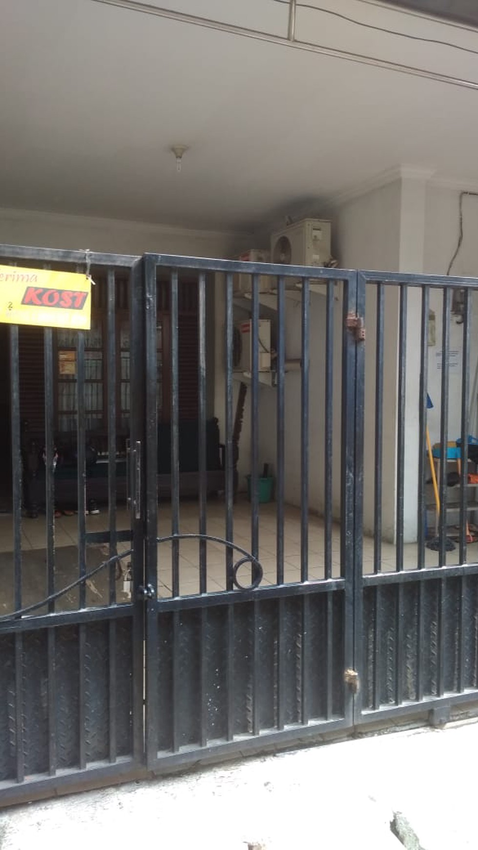 Rumah 2 Lantai 10 kamar tidur, Gg Kemboja, Kampung Rawa, Luas 121/100m2