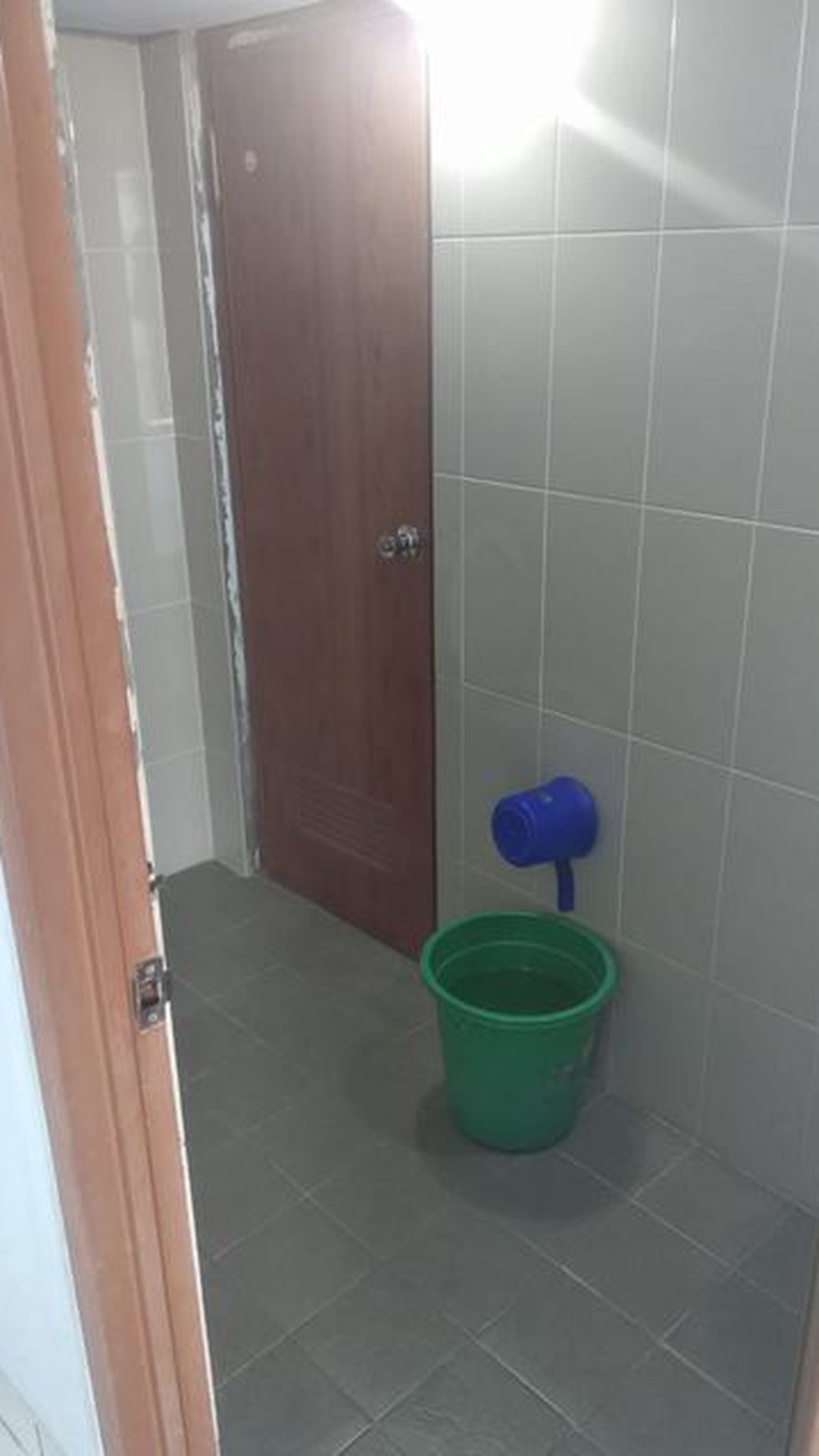 Disewa Gudang murah, strategis, siap huni, Gandeng, muat barang besar, akses countainer bisa masuk Daan Mogot Tangerang