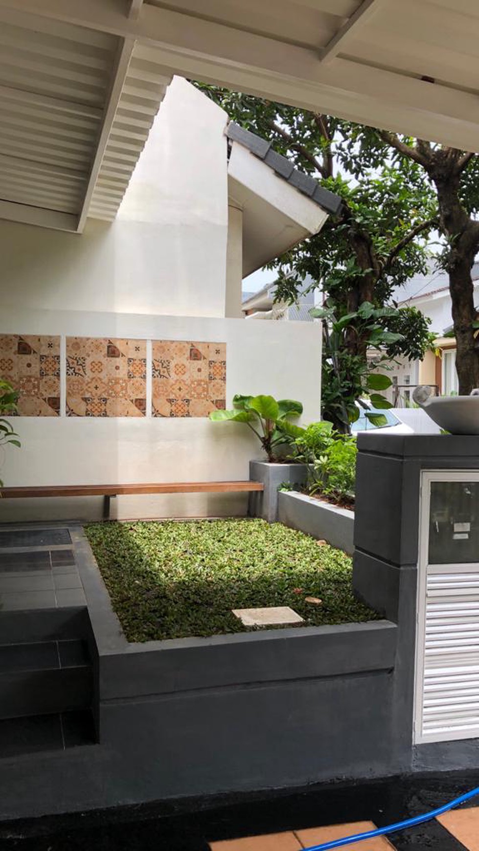 Rumah Cantik,siap huni di Bintaro Jaya 9