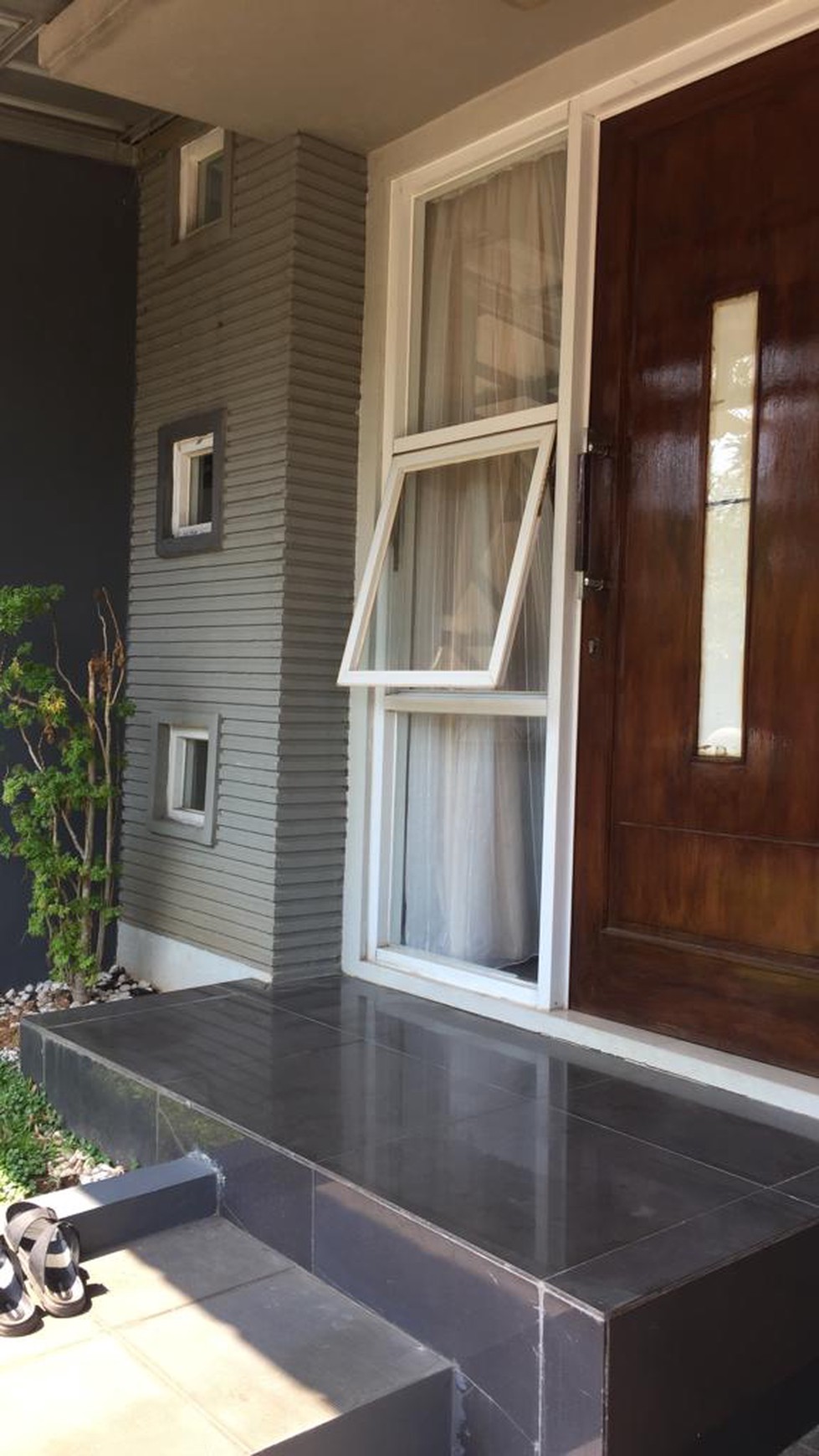 Rumah Minimalis, Siap Huni, One Gate System @Trevista Bintaro, Ciputat