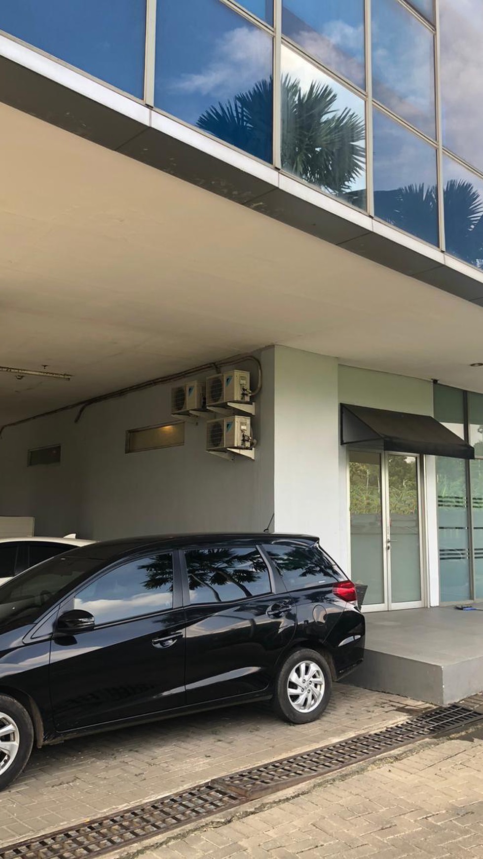 Gedung siap huni di Palmerah