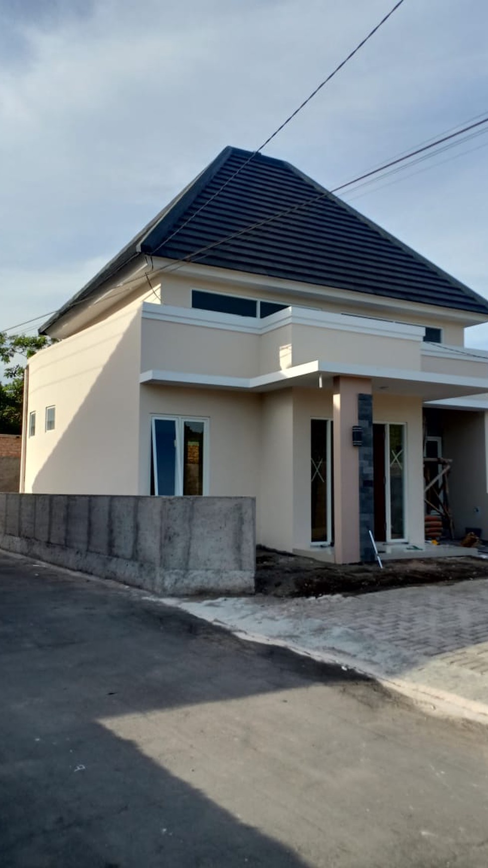 RUMAH BARU SIAP HUNI, DI WEDOMARTANI, SLEMAN