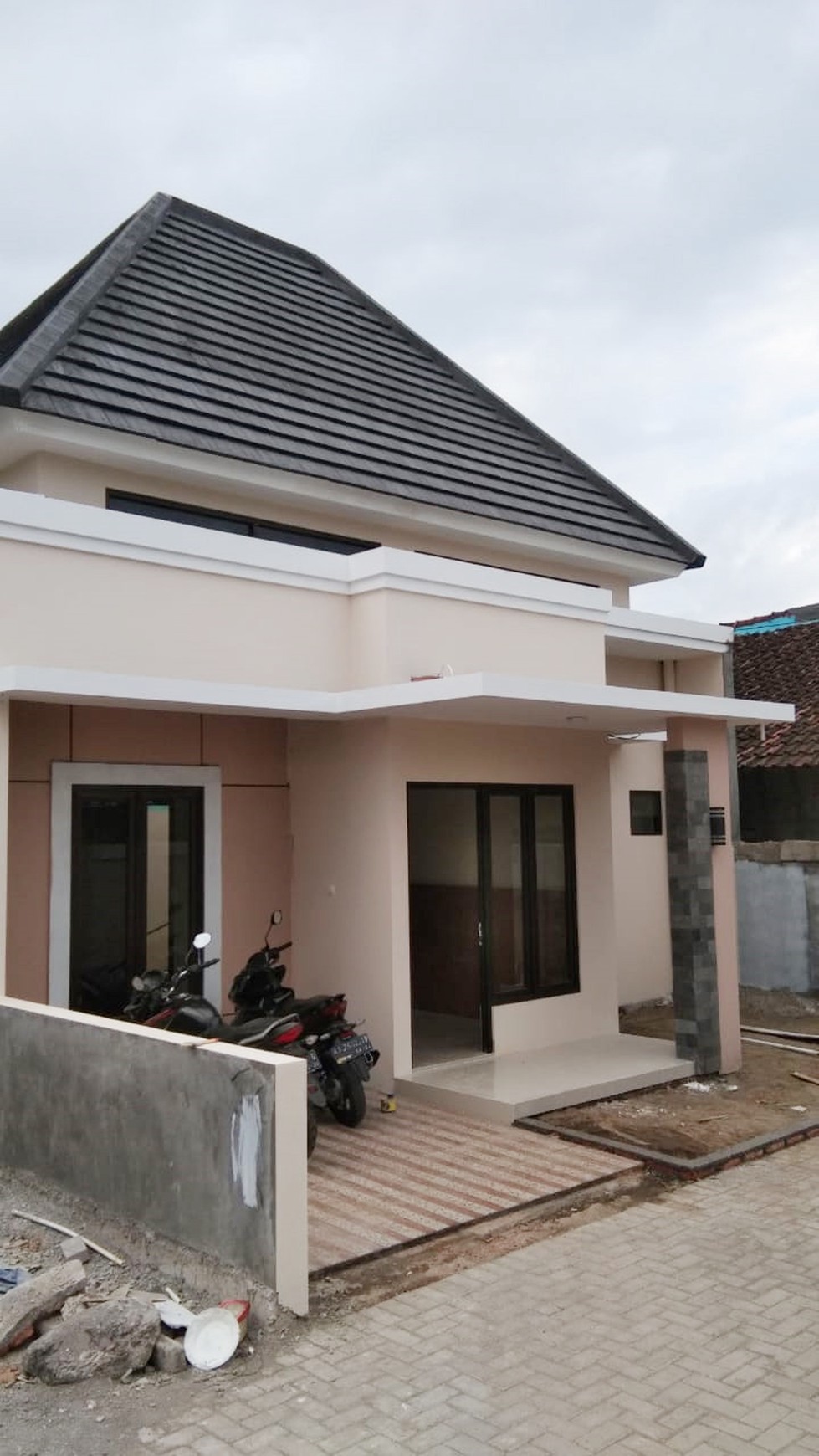 RUMAH BARU SIAP HUNI, DI WEDOMARTANI, SLEMAN