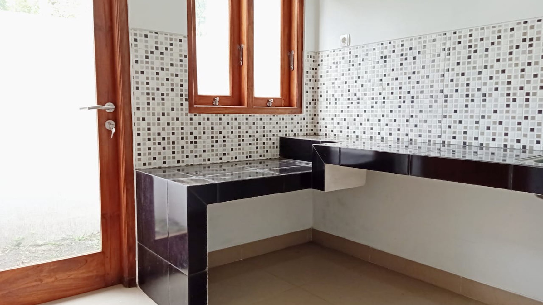 RUMAH MINIMALIS, SIAP HUNI, DI PURWOMARTANI, KALASAN