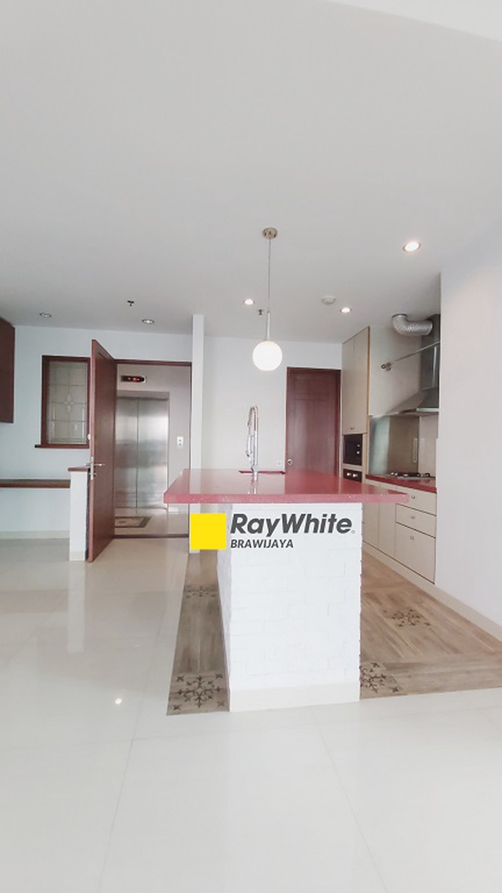 Apartemen di Kemang Village, Tower Tiffany, Siap Huni, Semi Furnished, 4 Bedrooms