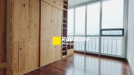 Apartemen di Kemang Village, Tower Tiffany, Siap Huni, Private Lift, Semi Furnished, 4 Bedrooms