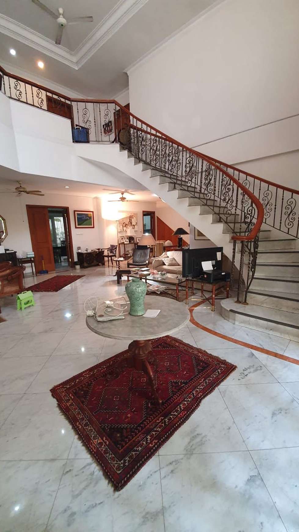 Rumah MEWAH, Kawasan Elit dan Strategis @Menteng, Jak Pus