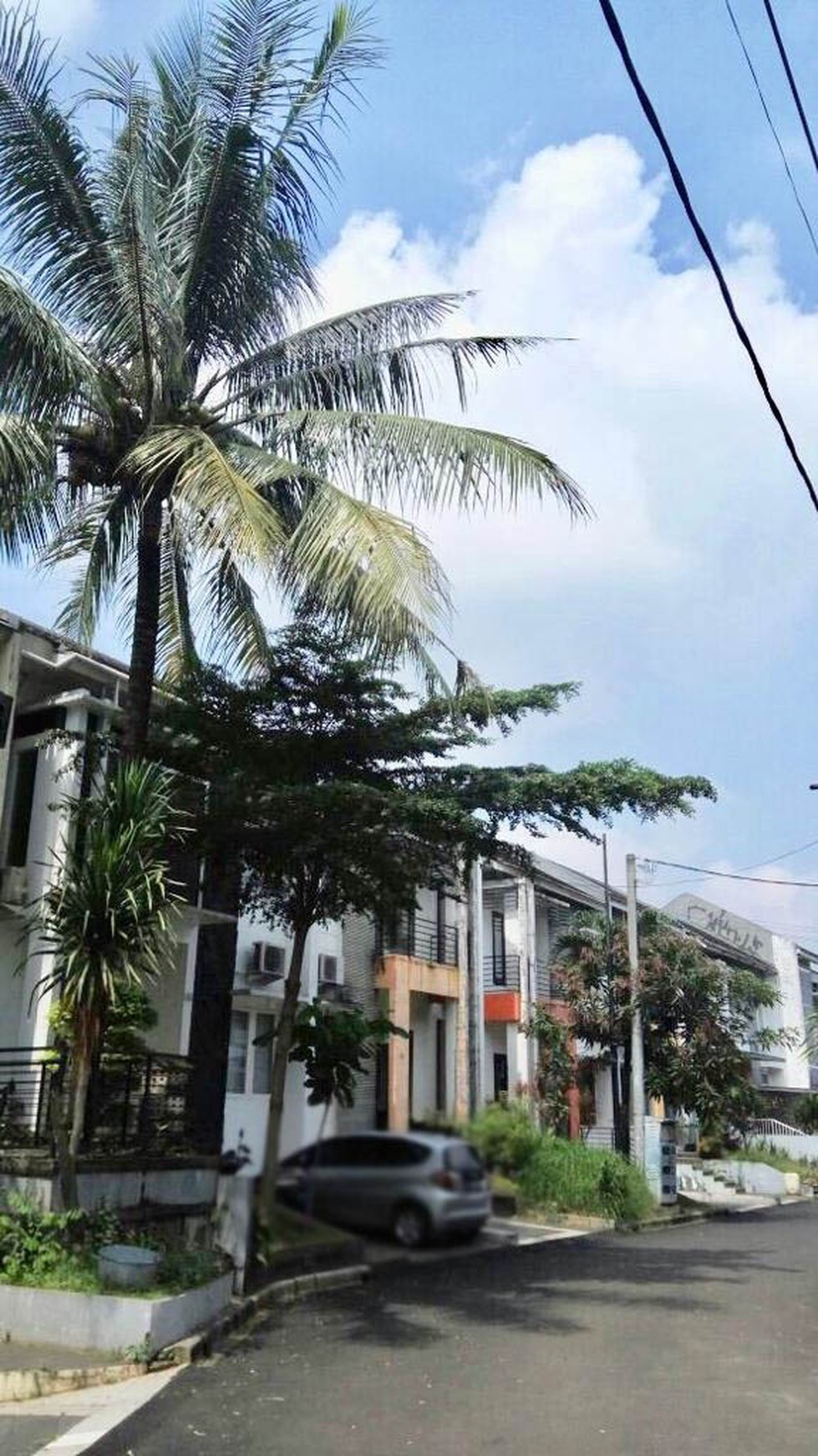 Rumah Siap Pakai, Dalam Komplek, dan Kawasan Strategis @Limo Residence, Depok