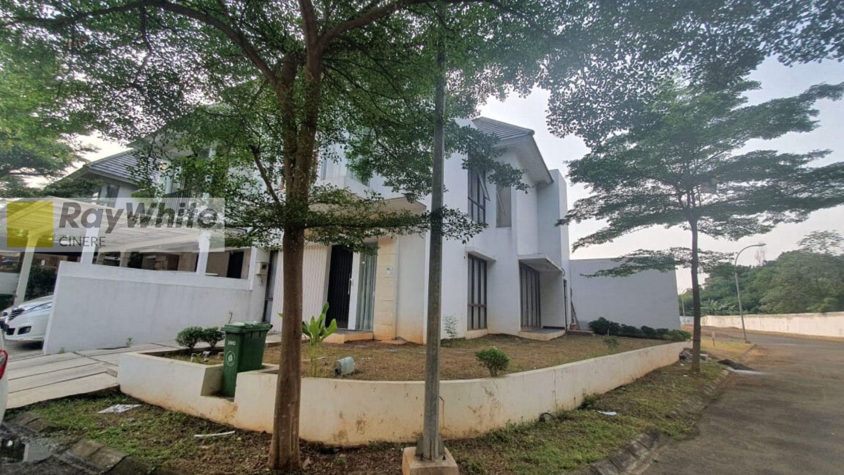 Rumah bagus siap huni dalam town house di Pondok Labu