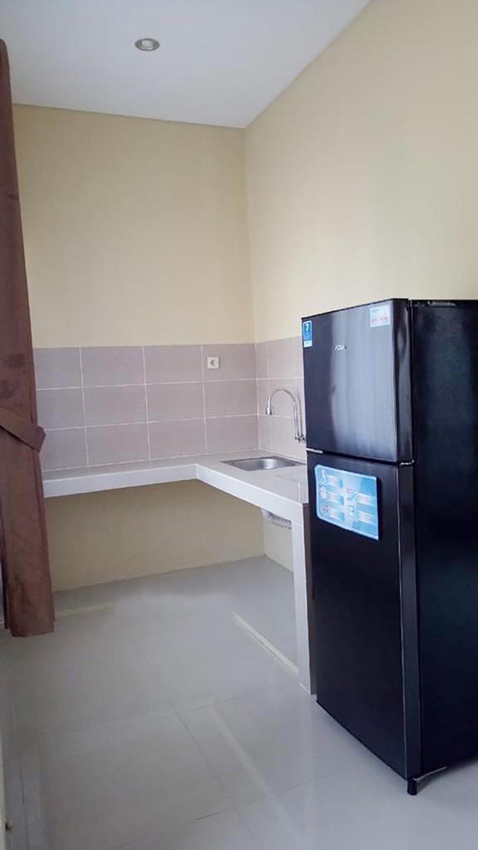 RUMAH BRAND NEW SIAP HUNI DALAM CLUSTER DI AREA SEKITAR CINERE